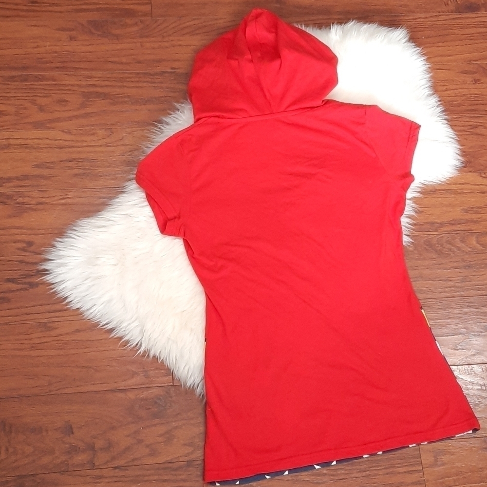 Wonder Woman Hooded Fitted Shirt - Picture 2 of 5